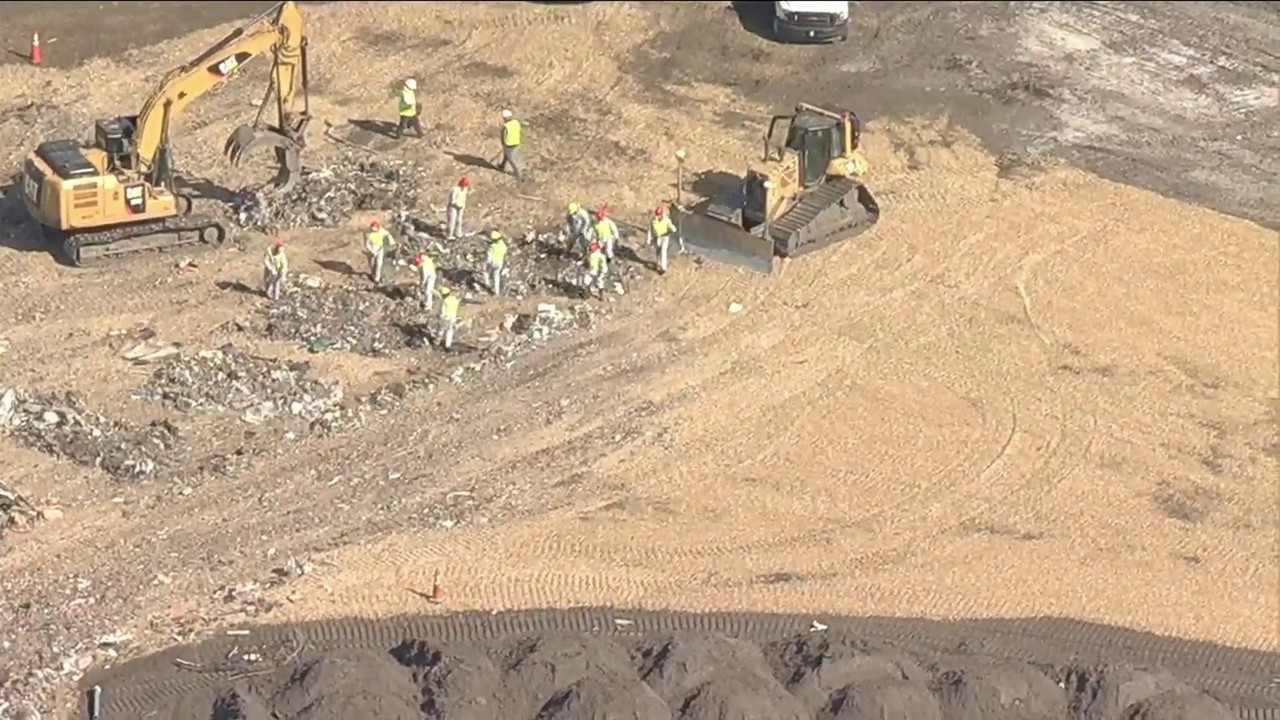 Sources Police searching landfill in missing Jacksonville...